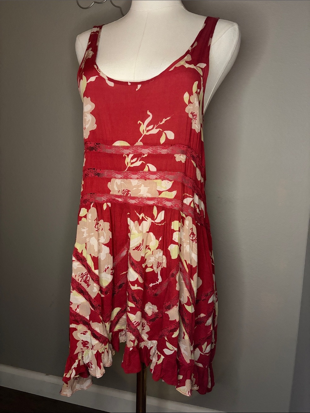 Free People Intimately She Swings Red Floral Lace Insert Mini Dress Size Small